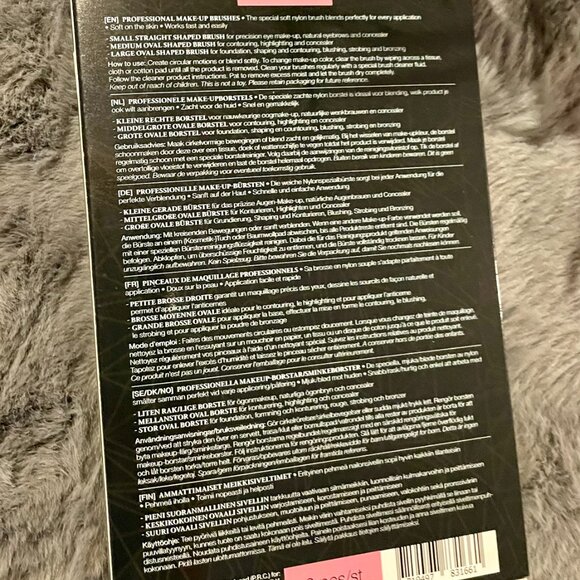 Exclusive Makeup Brushes from Qentissi!  Professional 3 Piece Set  NWT - Picture 2 of 5